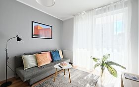 Golden Apartments/Op25